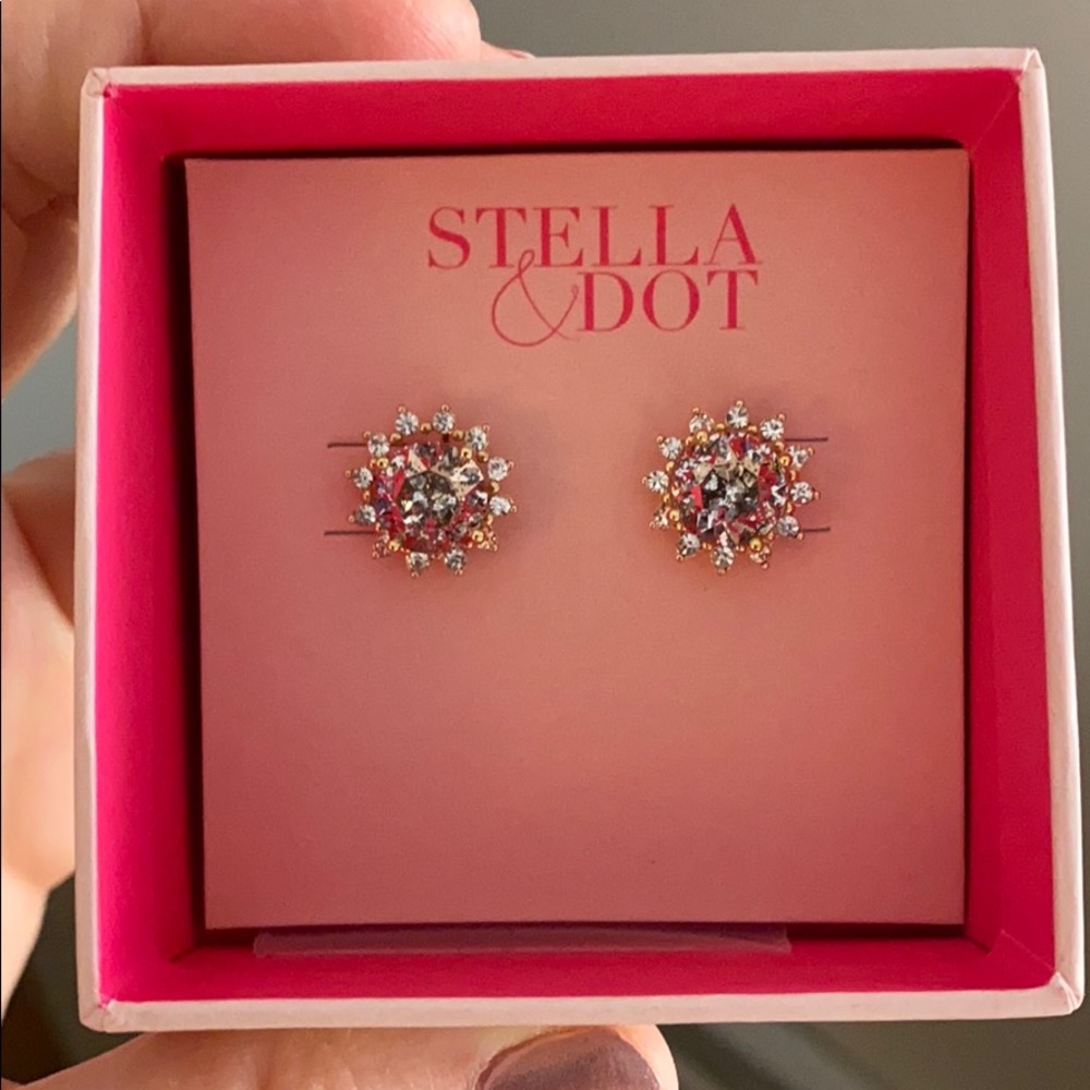 Stella & Dot halo sparkle earrings